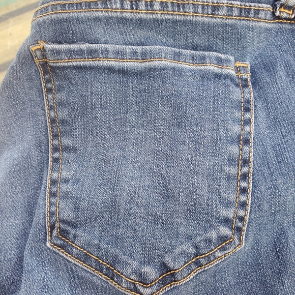 Kut From the Kloth Distressed High Rise Crop Straight Leg Raw Hem Jeans Size 16 - Picture 6 of 12